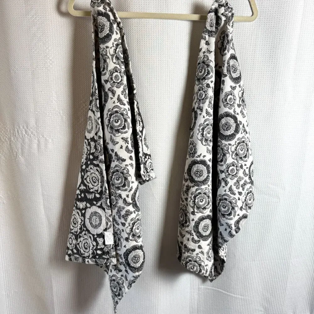 Crate & Barrel Dishtowels Cotton Black & White Floral Jacquard Set of 2 in EUC